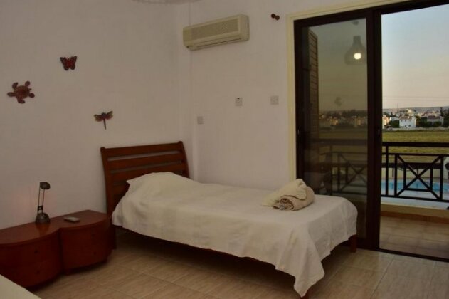 Limni Pool House - Photo3