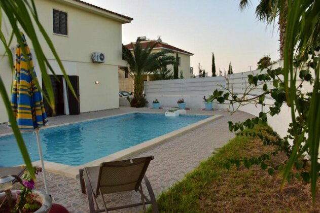Limni Pool House - Photo5