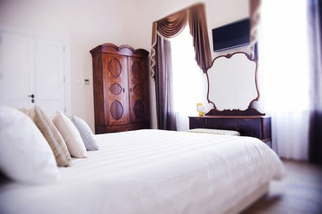 Lokal Hotel - Photo5