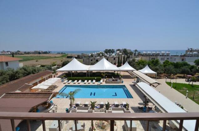 Lucky Hotel Apartments - Photo5