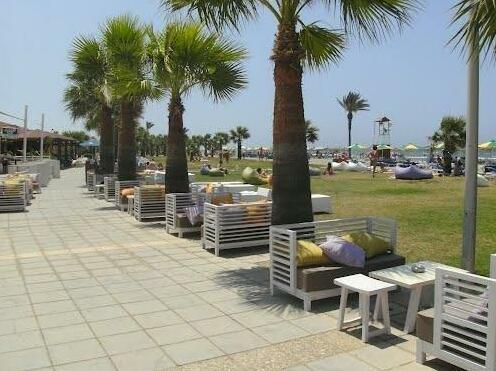 Machenzie Beach With Pool - Photo5