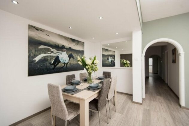 Maple Oak Apartment 401 - Photo5