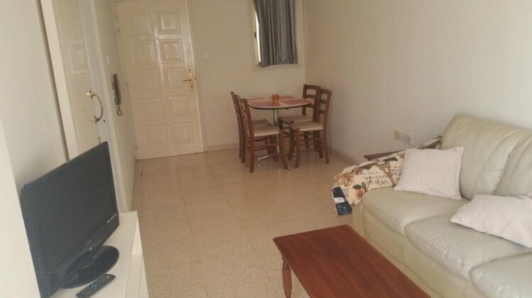 Nondas Hill Apts - Photo3