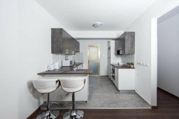 Pandora Flat 11 - Photo3