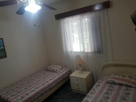 Sandy Beach Apartment 3 - Photo5