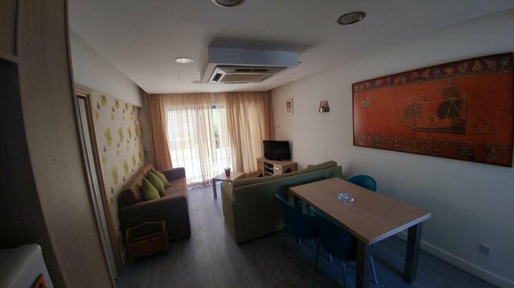 Sandy Beach Villas 5 - Photo2