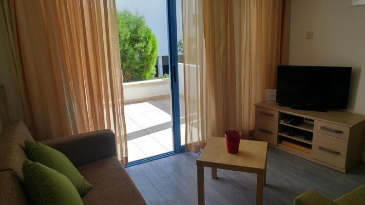 Sandy Beach Villas 5 - Photo4