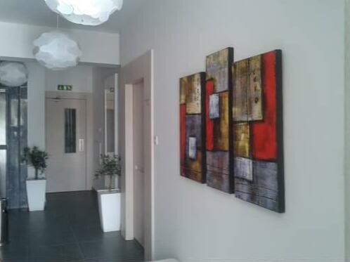 Sea Front Apartment - Photo4