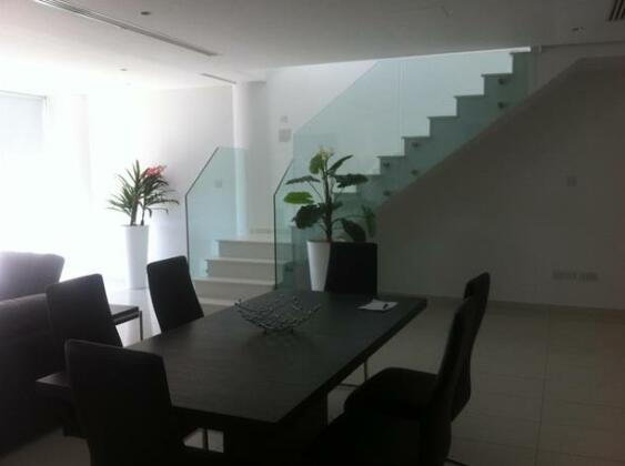 Seaview Penthouse 3B - Photo2