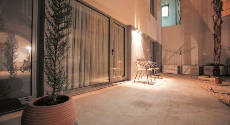 St Lazaros Studios - Photo4