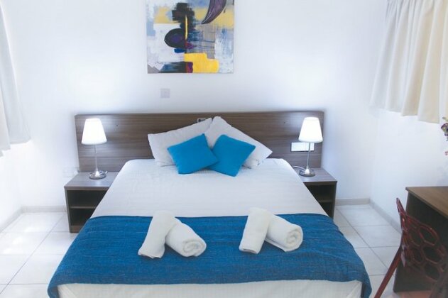 Stephanie City Apartments - Photo2