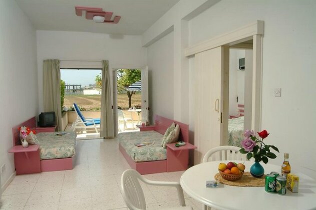 Sunbay Apartments - Photo3
