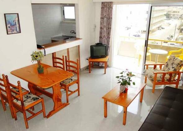 Sunflower Hotel Apartments - Photo2