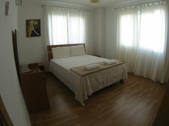 Sunrise Complex Luxury Apartments - Photo3