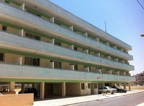 Tsokkos 7 Hotel Apartments - Photo2