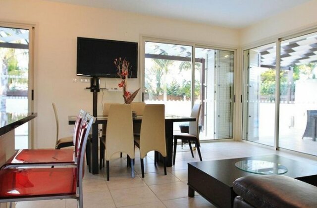Villa Larnaca Bay - Photo4