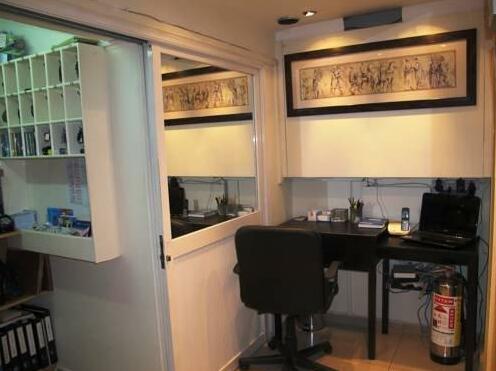 Zodiac Hotel Apartments - Photo5
