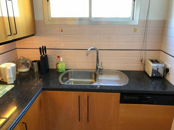Amathusia Beach Apartment Limassol - Photo2