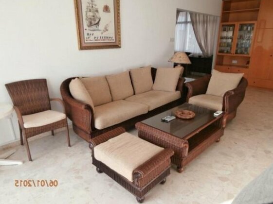 Amathusia Beach Apartment Limassol - Photo3