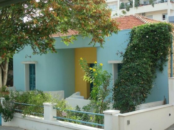 Artist's House in City Center - Photo2