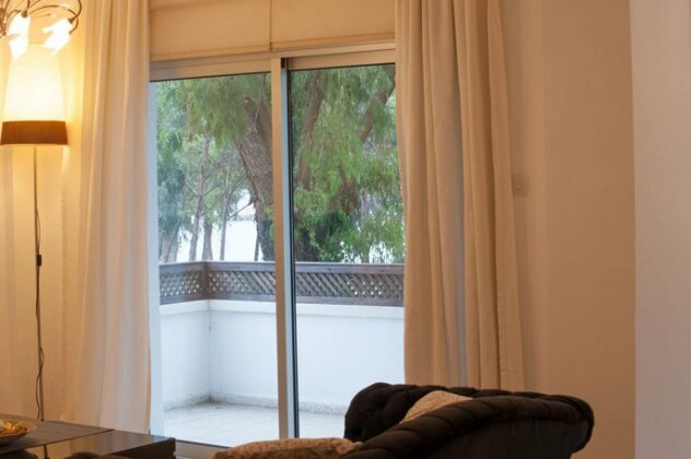 Dasoudi Beachfront Apartment - Photo5