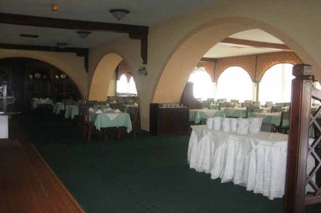 Golden Arches Hotel Limassol - Photo5