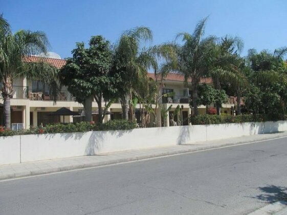 Island Resort Apartments