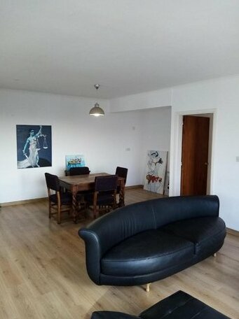 Limassol Oceanic 2 bed Apartment next to the beach - Photo3