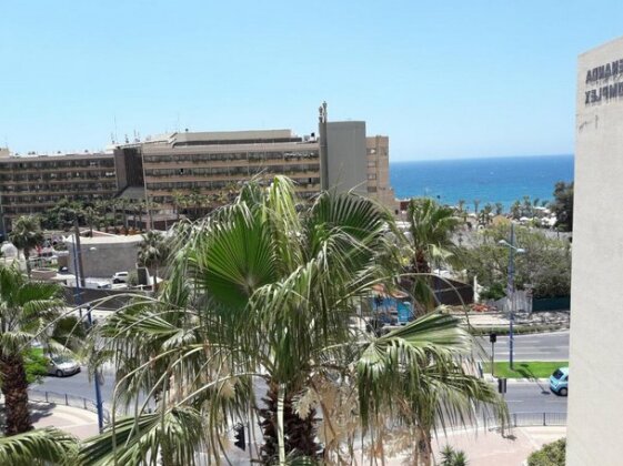 Limassol Seaside Apartment - Photo2