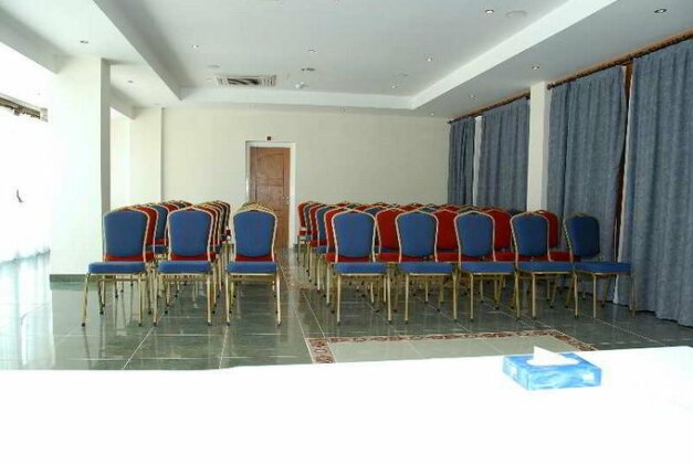 M Moniatis Hotel - Photo4