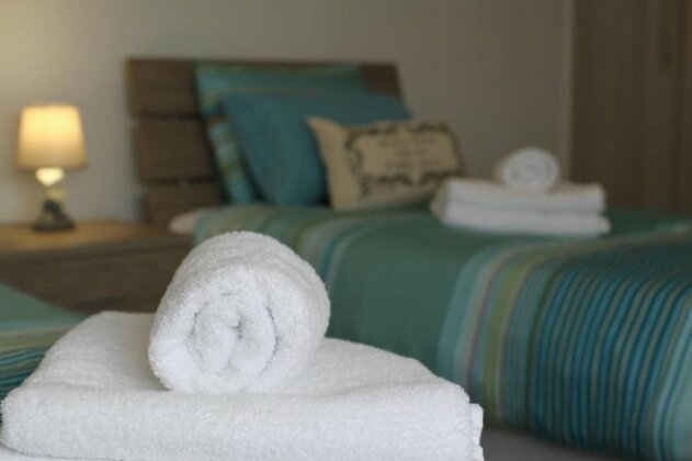 Pebble Beach Holiday Apartments - Photo3