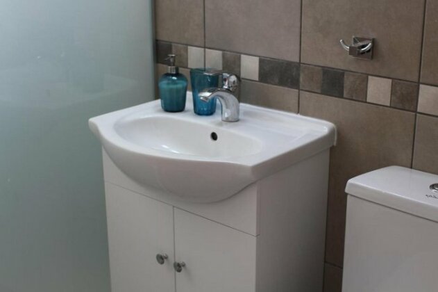 Pebble Beach Holiday Apartments - Photo4