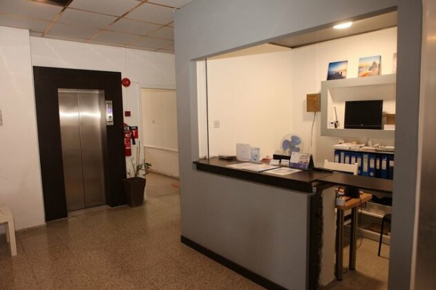 Polyxeni Hotel Apartments - Photo3