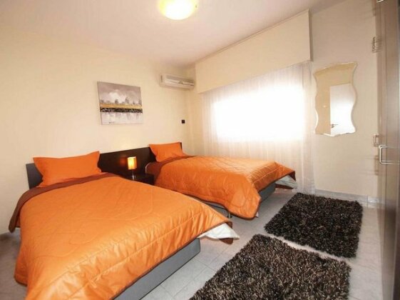 Sea View Apartment Limassol - Photo4