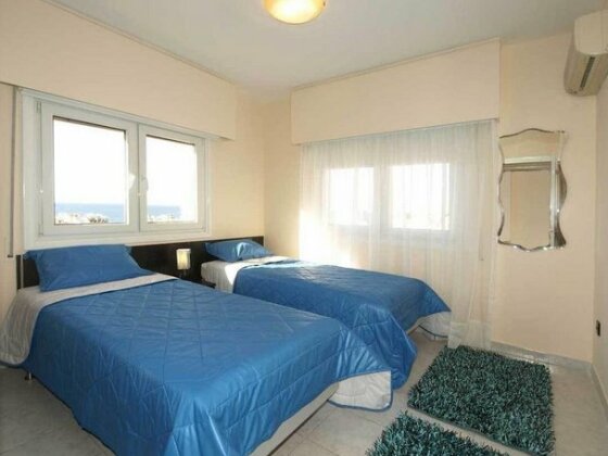 Sea View Apartment Limassol - Photo5