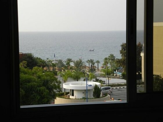 Sea View Renanda Apartment - Photo4