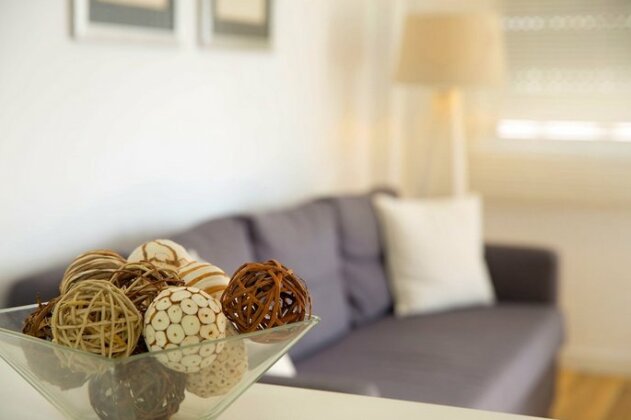 SeaBreeze City Center Flat - Photo5