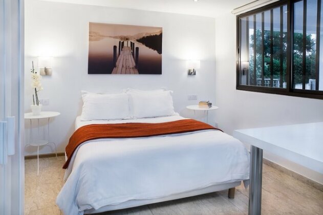 Silver Apartment Limassol - Photo2