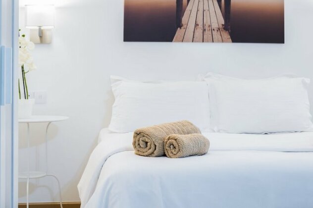 Silver Apartment Limassol - Photo4