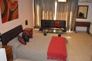 Tasiana Hotel Apts - Photo5