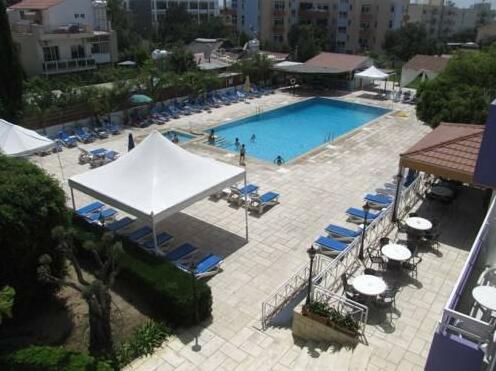 Valana Hotel Apartments - Photo2