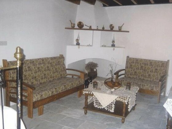 Constantias Stone Houses - Photo4