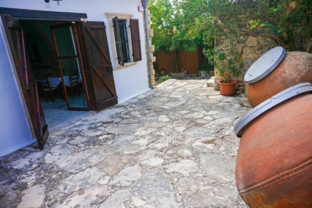 Country House Apanemia - Photo4