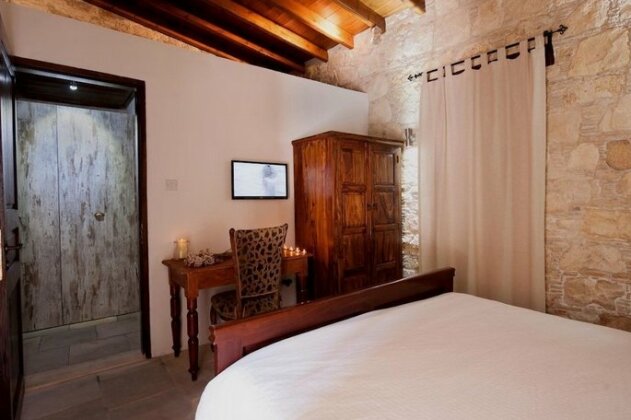 Oinoessa Traditional Boutique Guest Houses - Photo3