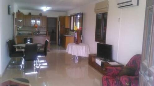 Sea View House in Maroni - Photo4