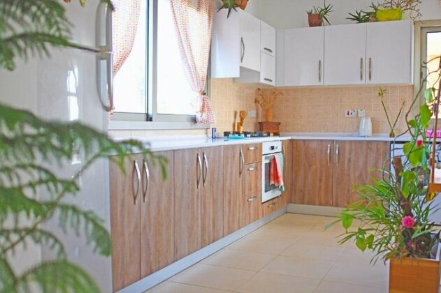 Alhumbra House - Photo5