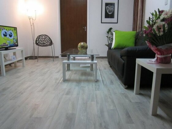 DownTown Living - Photo5