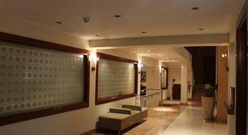 Europa Plaza Hotel - Photo3