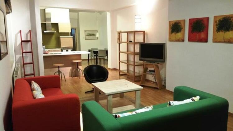 Ficus Tree Apartment - Photo4