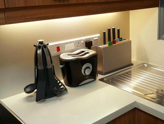 Kennedy Deluxe Suites - Photo5